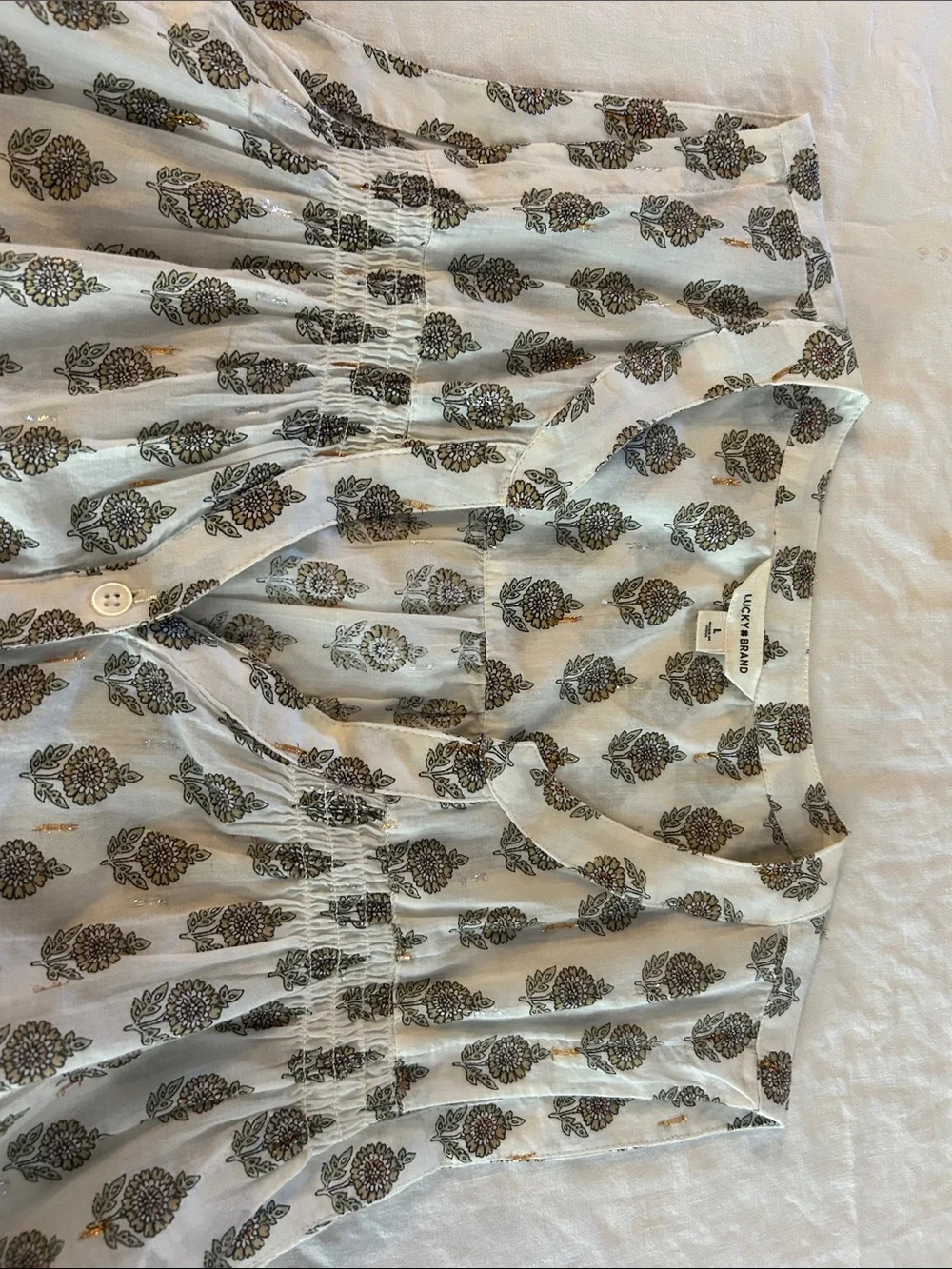 Lucky Brand Cream Floral Button-Up Shell with Olive and metallic accents. Sz L - Picture 3 of 9